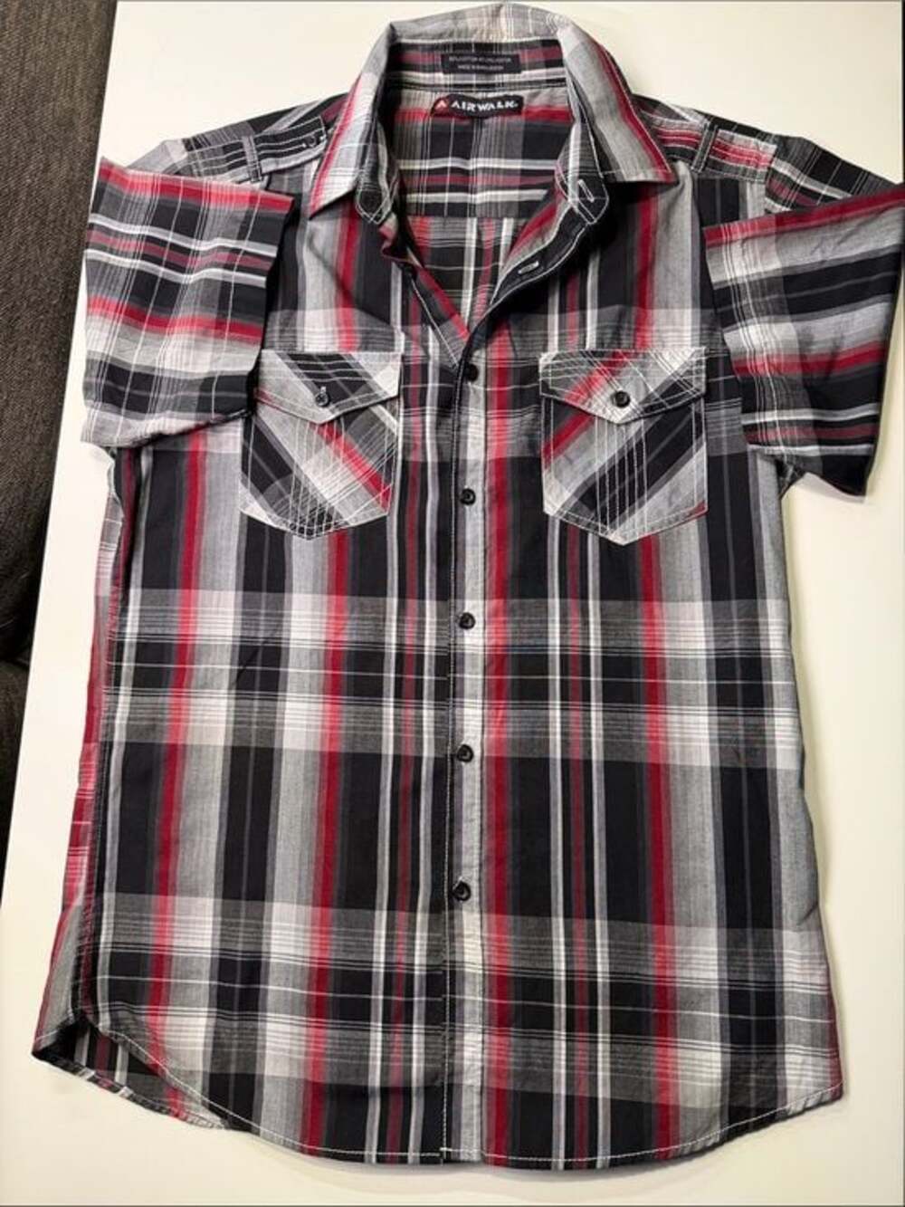 Airwalk Men's Short-Sleeve Plaid Button-Down Shirt in Black, Gray & Red